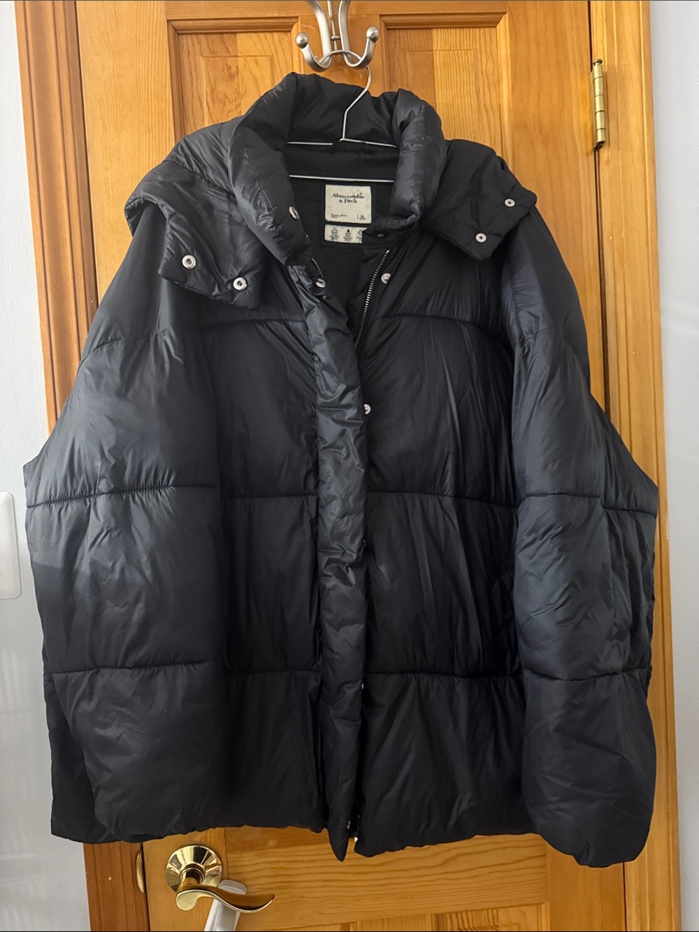 Abercrombie & Fitch Black Puffer Jacket with Hood